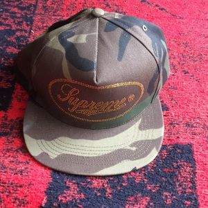 Supreme camo hat